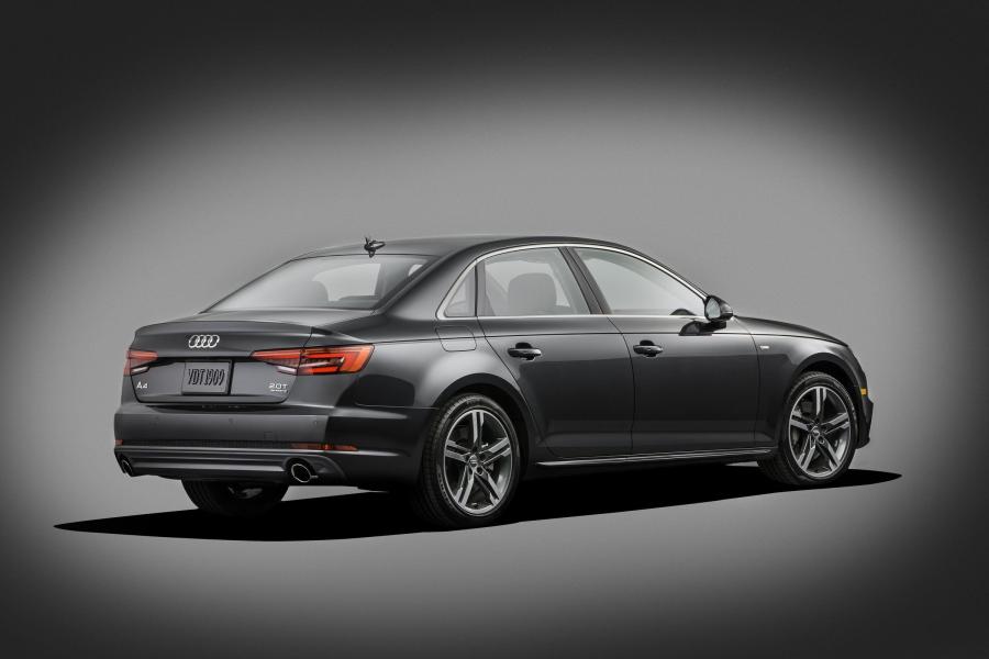  Audi A4 2.0T Quattro S-Line (B9) 2016 года  (NA) (фото 19 из 29)